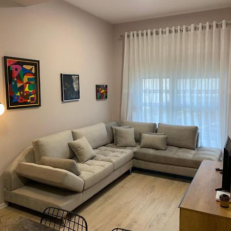 Lovely 1-Bedroom Condo In Tirana Wifi-Netflix-Ac Ngoại thất bức ảnh